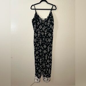 NWT Black and White Summer Patterned Jumpsuit